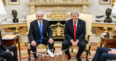 «L'alleanza con Trump? Un muro di granito»
