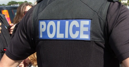Duplice accoltellamento Londra, morta una donna e ferito un giovane