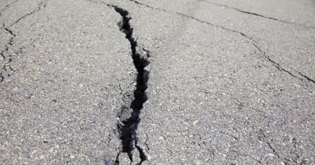 Il terremoto ha causato 5 morti e 21 feriti