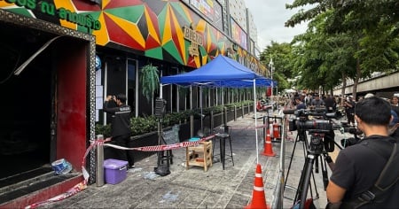 È salito a 32 il numero delle vittime del rogo nel pub di Bangkok