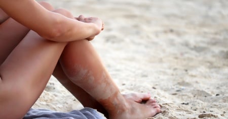 Tra multe, segnalazioni e social, i nudisti non demordono