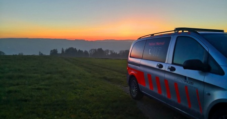 Tragedia nei boschi: 16enne trovato morto all’alba