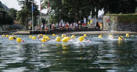 Il Golfo si anima: nuoto e brunch per la Traversata 2026