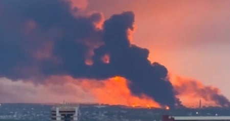 «Colpite petroliere e depositi petroliferi russi»