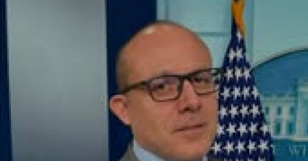 È morto Daniele Compatangelo, il giornalista che mise Trump contro Meloni