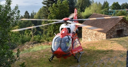 Turista annega in una piscina privata a Vairano