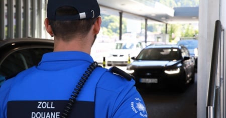 Dogane svizzere, taglio ai vertici: soppressi 25 posti di quadro