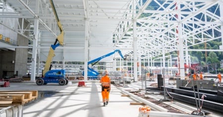 Uno sguardo al nuovo stabilimento industriale ferroviario di Arbedo-Castione
