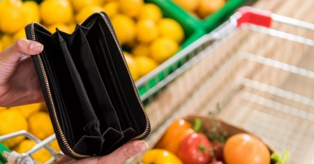 Stipendi medi stagnanti da dieci anni, l'USS: «Potere d'acquisto sempre più risicato»
