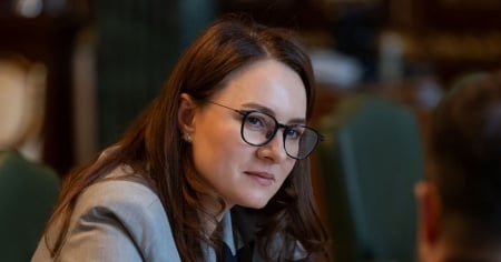 Zelensky ordina, Svyrydenko lascia