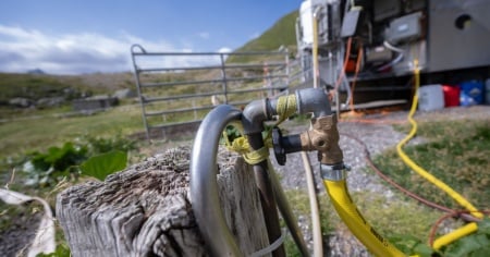 Alpeggi senz’acqua: voli quotidiani e oltre 10mila franchi di costi