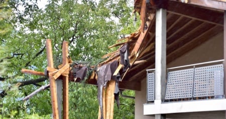 Strade chiuse, danni, torrenti e riali in piena