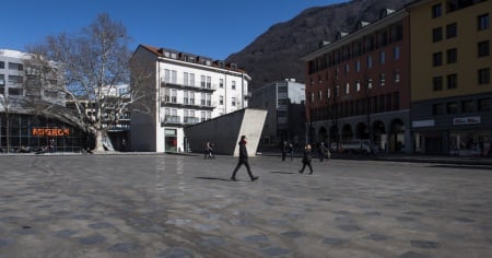 Arriva “CO2”: l’installazione che porta il verde in città