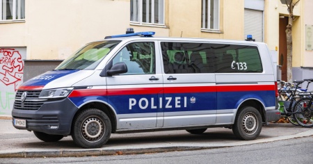 Bambina di otto anni uccisa con un coltello da cucina: arrestato il padre