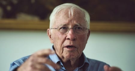 Blocher lancia l'allarme: «Situazione estremamente pericolosa per la Svizzera»