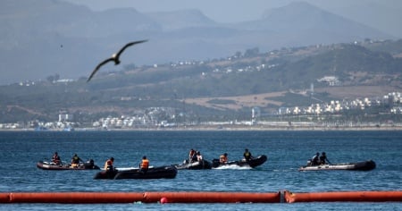 Ceuta, in 80 sono già morti in mare per raggiungerla