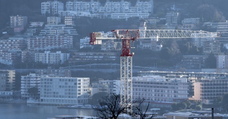 Tassa sugli utili immobiliari, «una fetta anche per i Comuni»