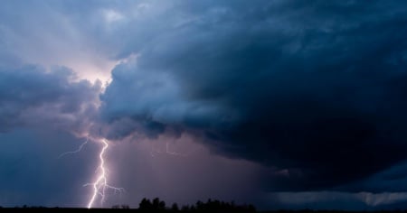 Fulmini e grandine, il triste primato del Ticino