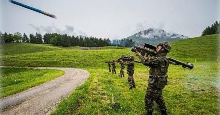 Il Consiglio federale chiede 970 milioni per la difesa aerea