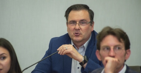 «È tutto a posto nel Servizio risorse umane?»