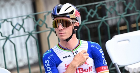 Poker di Evenepoel a San Sebastian