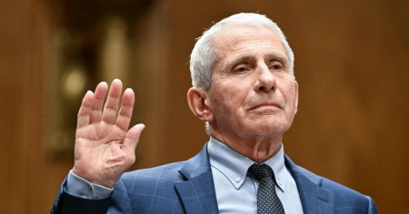 Fauci colpevole di oltraggio al Congresso: ora rischia