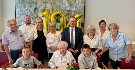 Festeggia 104 anni in ottima forma: «Ho vissuto senza eccessi»