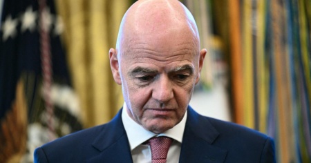 Infantino sempre più solo: la rivolta del calcio mondiale è iniziata