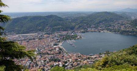 Svizzeri in fuga oltreconfine, lo fanno soprattutto per la casa