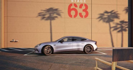 Mercedes-AMG GT 53 Coupé 4: l’elettrica ad alte prestazioni