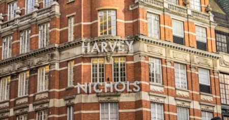 Harvey Nichols in bancarotta «entro un anno»: traballa la catena del lusso