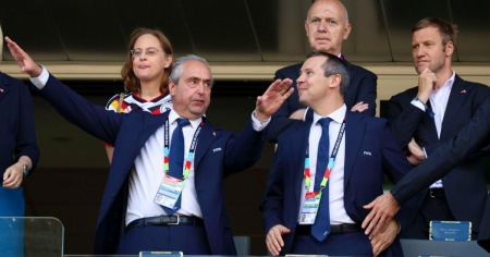 Critiche a Infantino: la FIFA licenzia Lamour