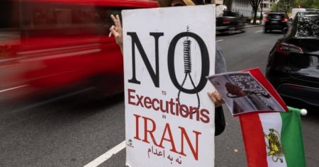 Teheran giustizia un manifestante di appena 20 anni