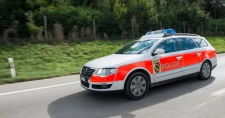 Jaberg, ciclista 77enne muore dopo un malore in strada