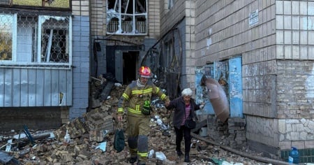 Almeno 12 morti nel raid notturno su Kiev