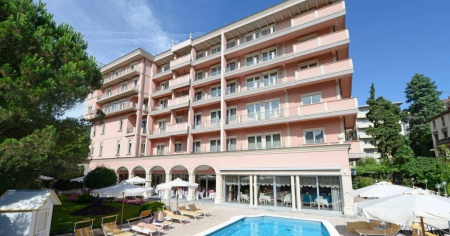 L’Hotel De La Paix ha un nuovo proprietario