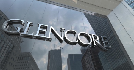 Glencore aumenta utili e ricavi nel semestre