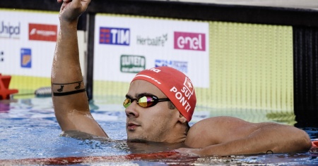 50 metri delfino: Noè Ponti in finale