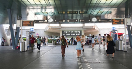 Aeroporto Zurigo: luglio positivo; su passeggeri, voli e fatturato