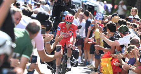Clamoroso: Pogacar cade e abbandona la Vuelta