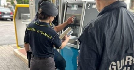 Controlli a tappeto sui distributori di benzina: applicavano prezzi truccati