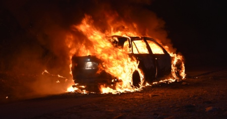 Quante auto in fiamme... o no?