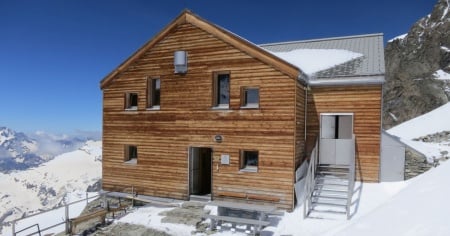 Troppo caldo anche a 3'600 metri: chiude il rifugio vicino al Bernina