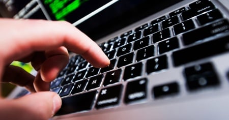 Ciberattacco a Stadler Rail: presunto hacker a processo a Zurigo