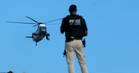 «Uomo armato arrestato al campo da golf di Trump in California»