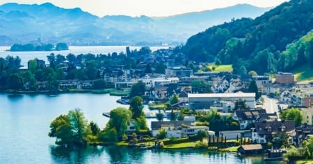Sempre più milionari scelgono l'Italia invece della Svizzera