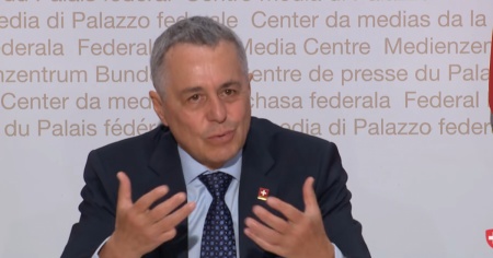 «La Svizzera non ha bisogno di una nuova neutralità, ha bisogno di questa neutralità»