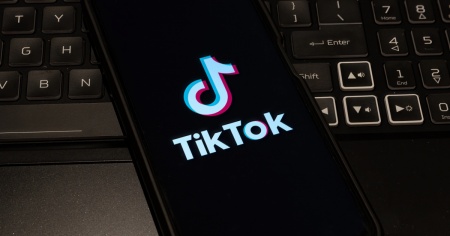 TikTok patteggia negli Usa: 400 milioni per la privacy dei minori
