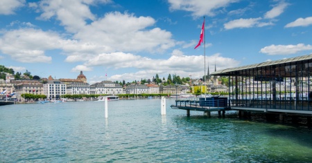 Tragedia nel Lago di Bienne: uomo perde la vita dopo una nuotata