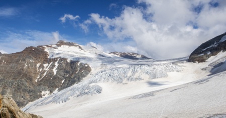 Tragedia sul Sustenhorn: morti due alpinisti